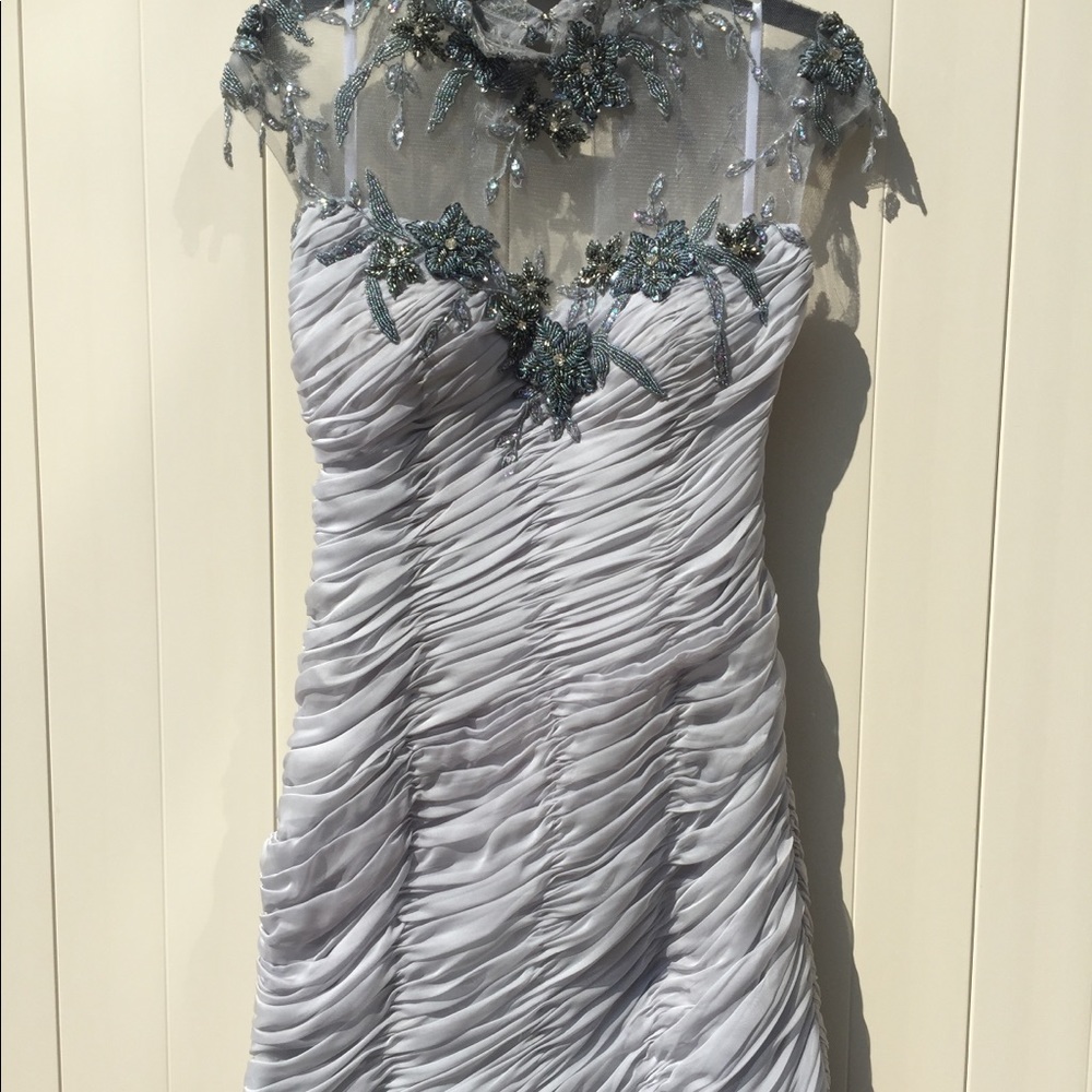 Dress - Picture 2 of 2